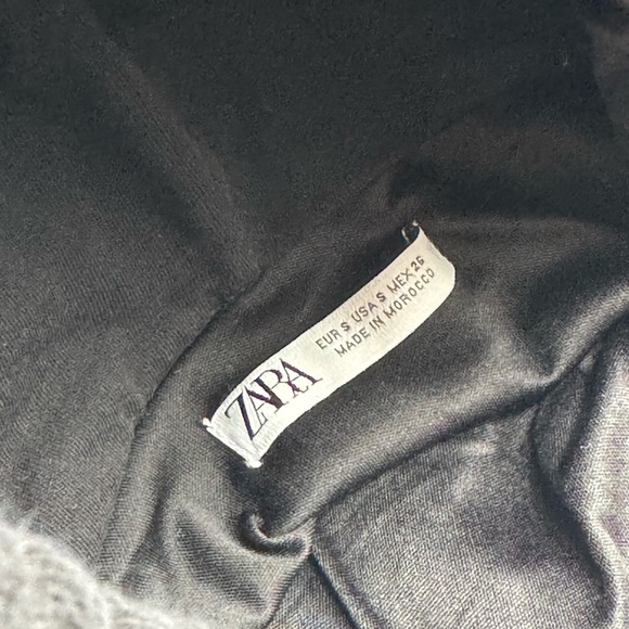 Black Cropped Hoodie - Picture 2 of 2